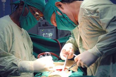En Hospital Oncológico: única operación de su tipo en Cuba
